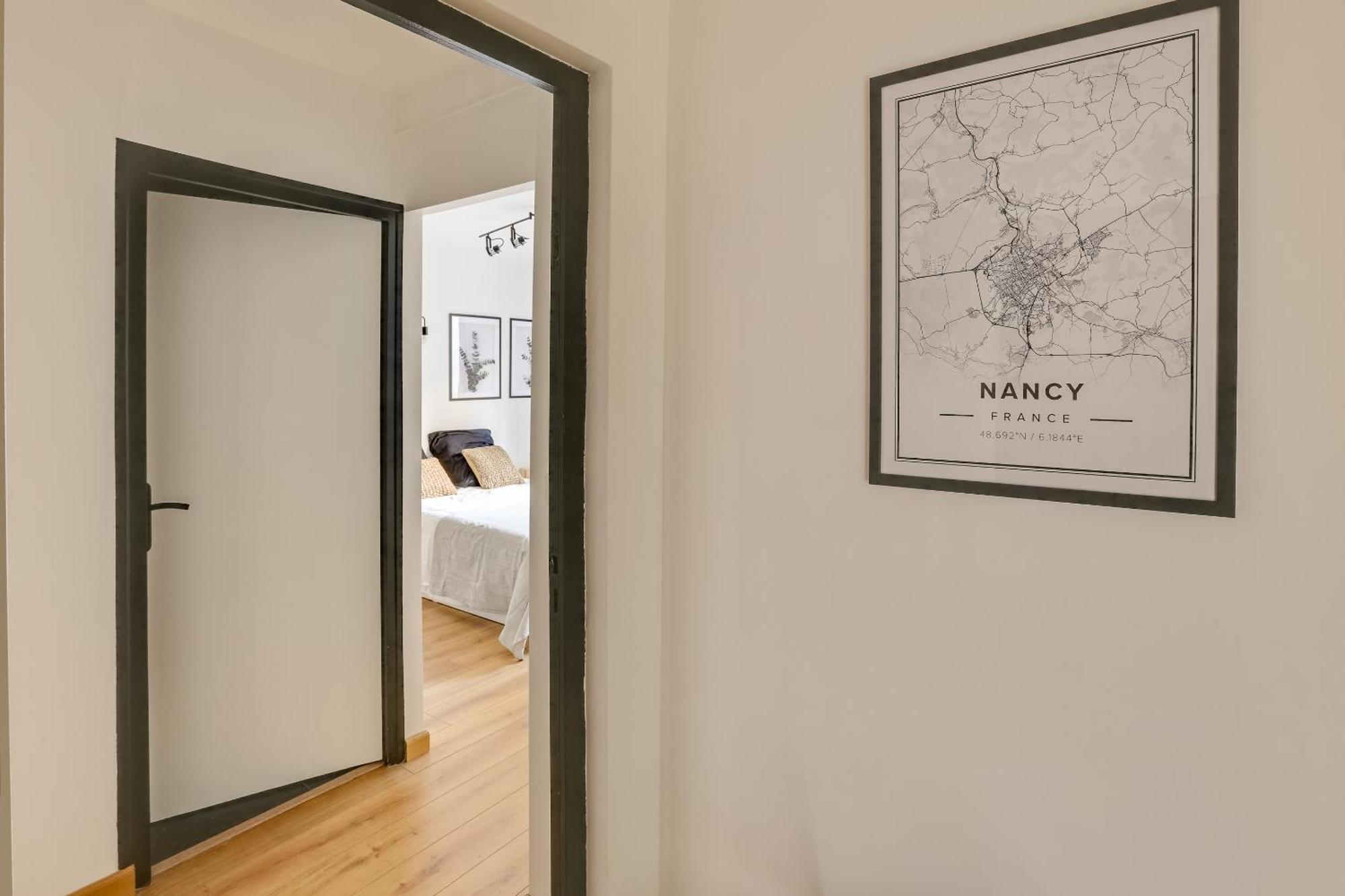 Suites Independantes Toutes Equipees Leopold Ou Carnot น็องซี ภายนอก รูปภาพ